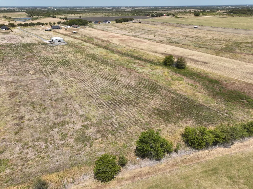 770 Section House Road Ennis, TX 75119