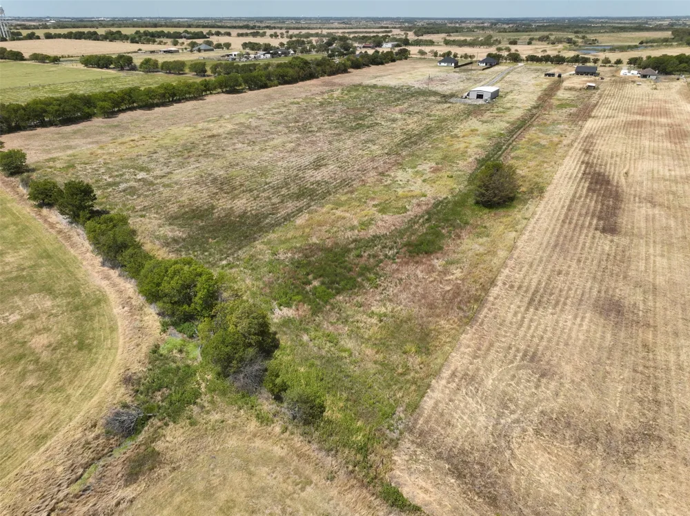 770 Section House Road Ennis, TX 75119