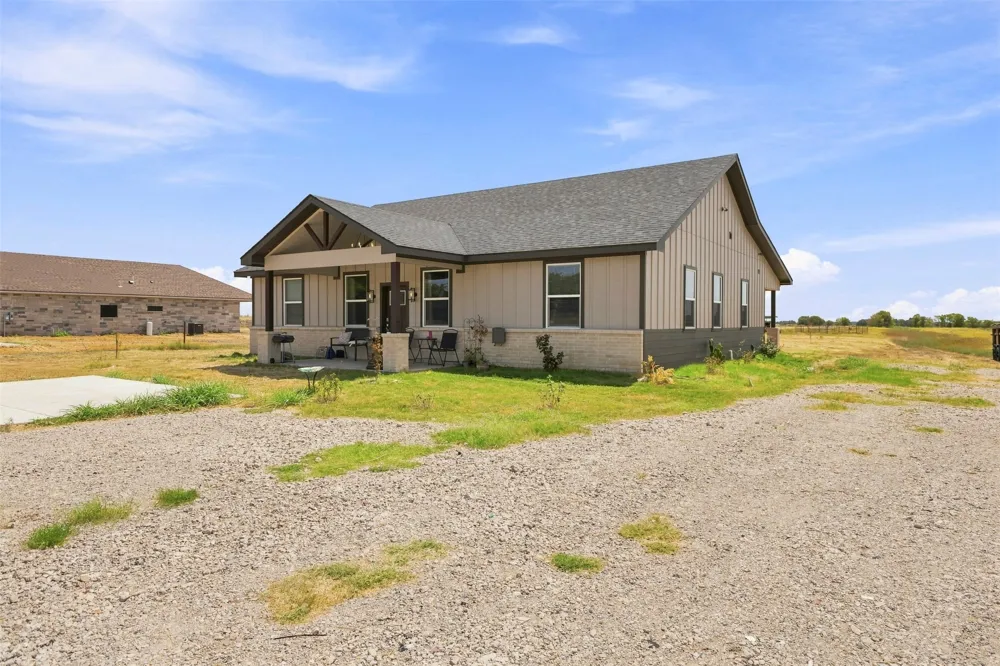 770 Section House Road Ennis, TX 75119