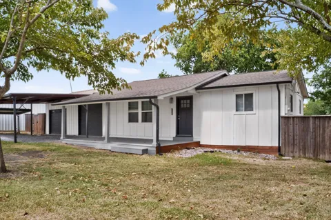 6138 W Interstate 30
