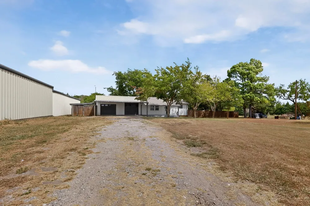 6138 W Interstate 30 Royse City, TX 75189