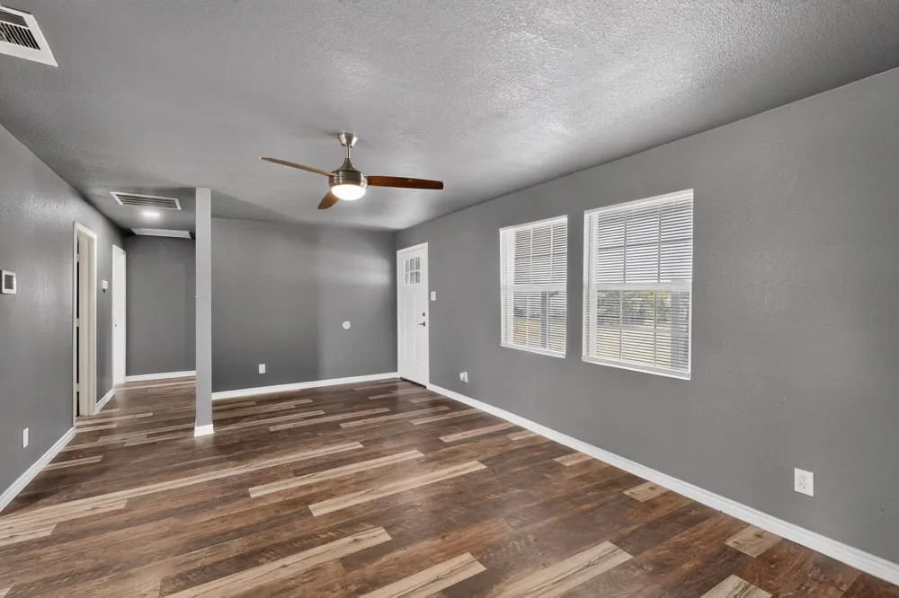 6138 W Interstate 30 Royse City, TX 75189