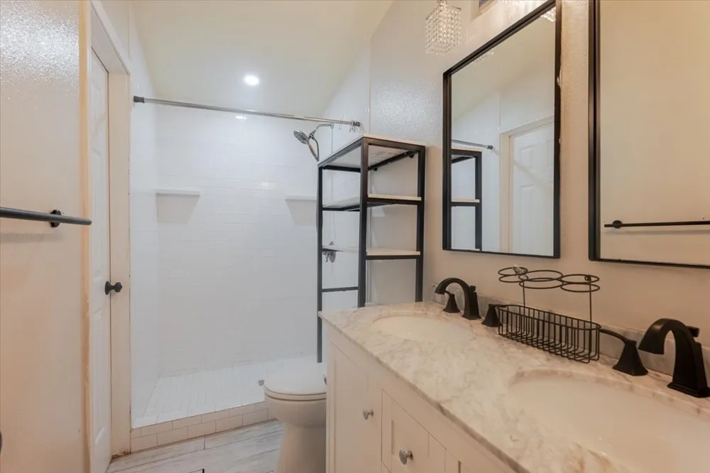 2530 Old Millsap Highway Mineral Wells, TX 76067