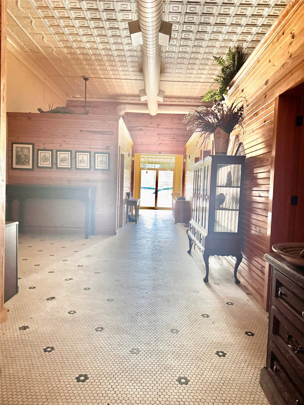 125 W Broadway Street Clarksville, TX 75426