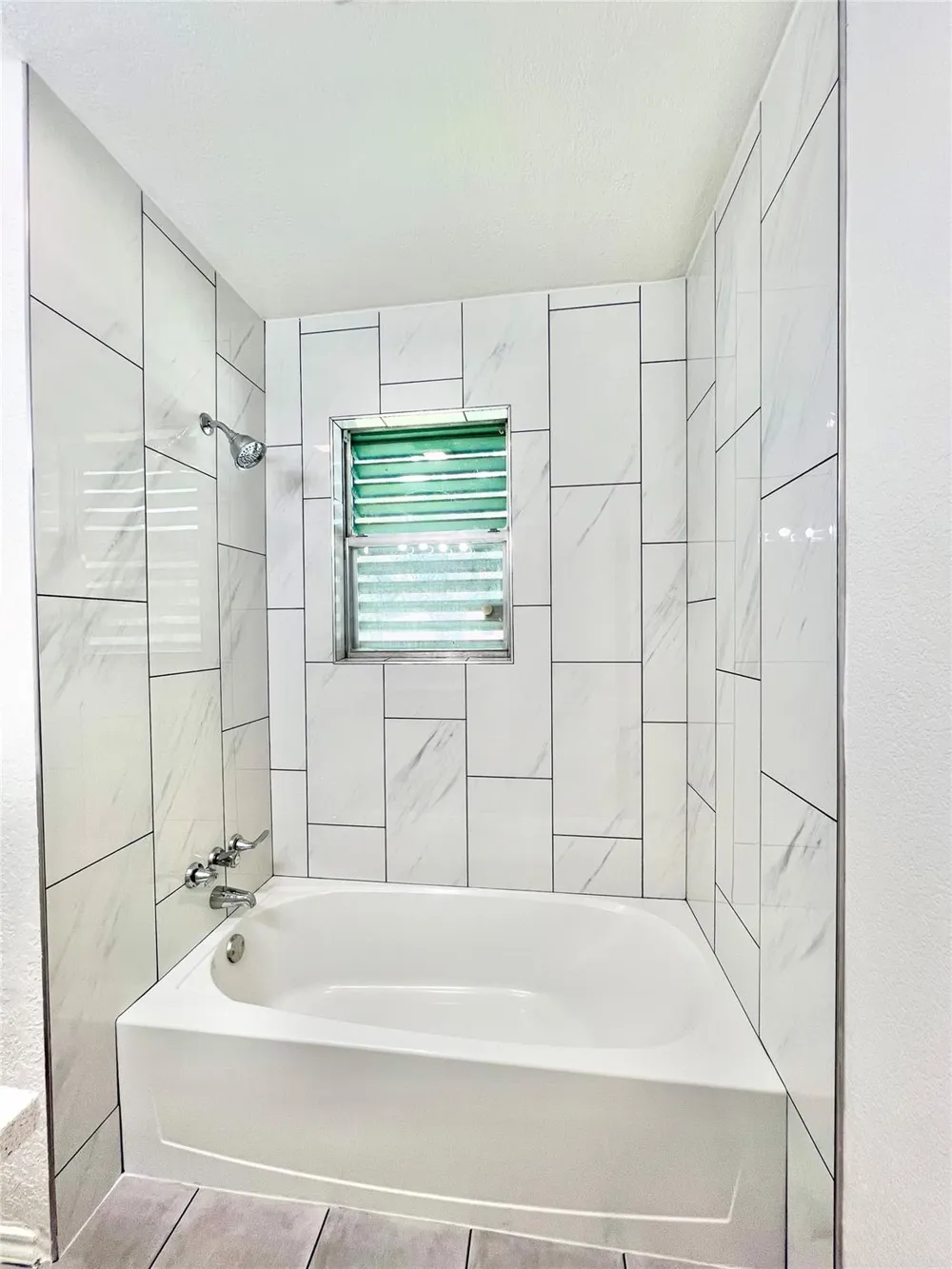 11815 15th Street Santa Fe, TX 77510