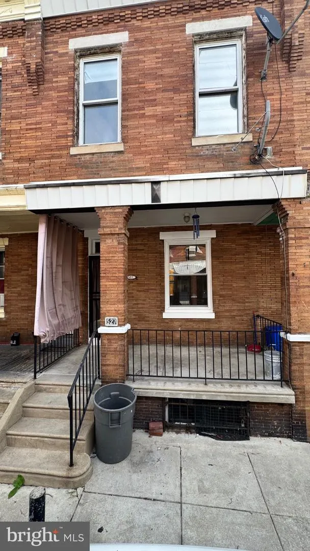 527 HOBART Philadelphia, PA 19131