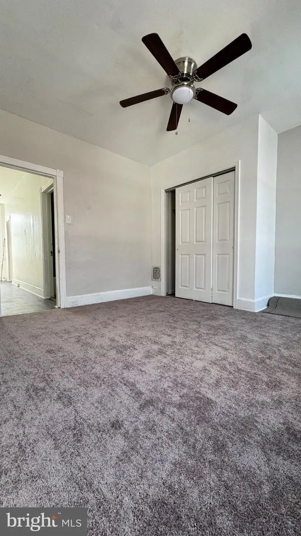 527 HOBART Philadelphia, PA 19131