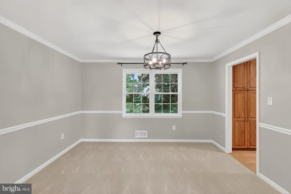 6710 SYDENSTRICKER ROAD Springfield, VA 22152