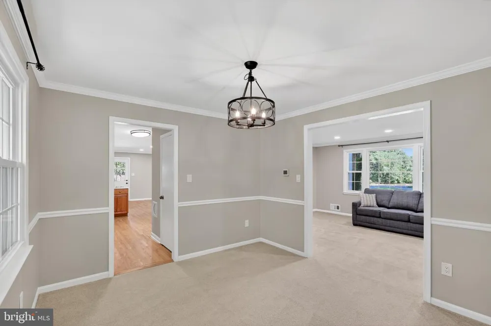 6710 SYDENSTRICKER ROAD Springfield, VA 22152