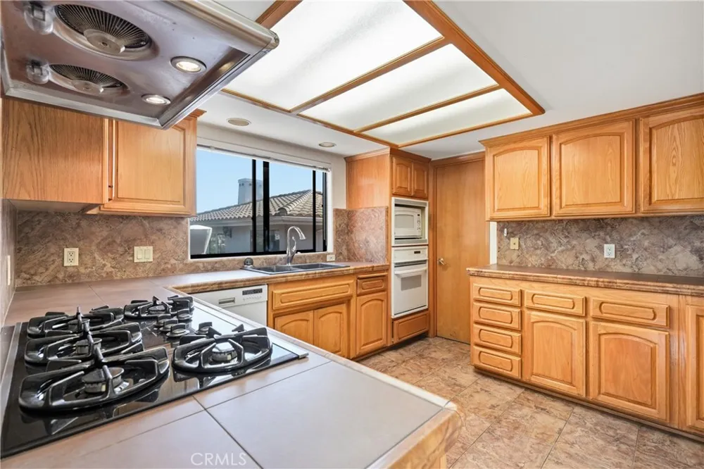 887 5th Grover Beach, CA 93433