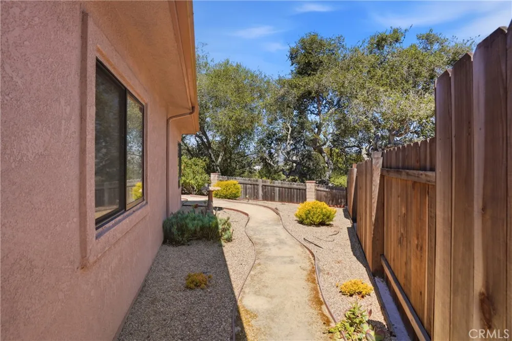 887 5th Grover Beach, CA 93433