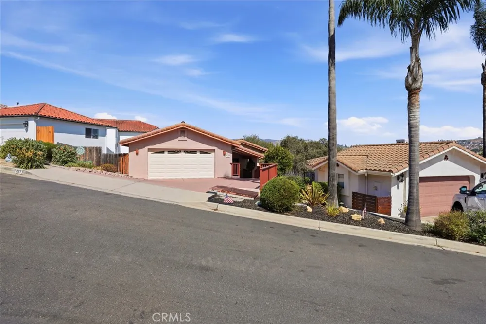 887 5th Grover Beach, CA 93433