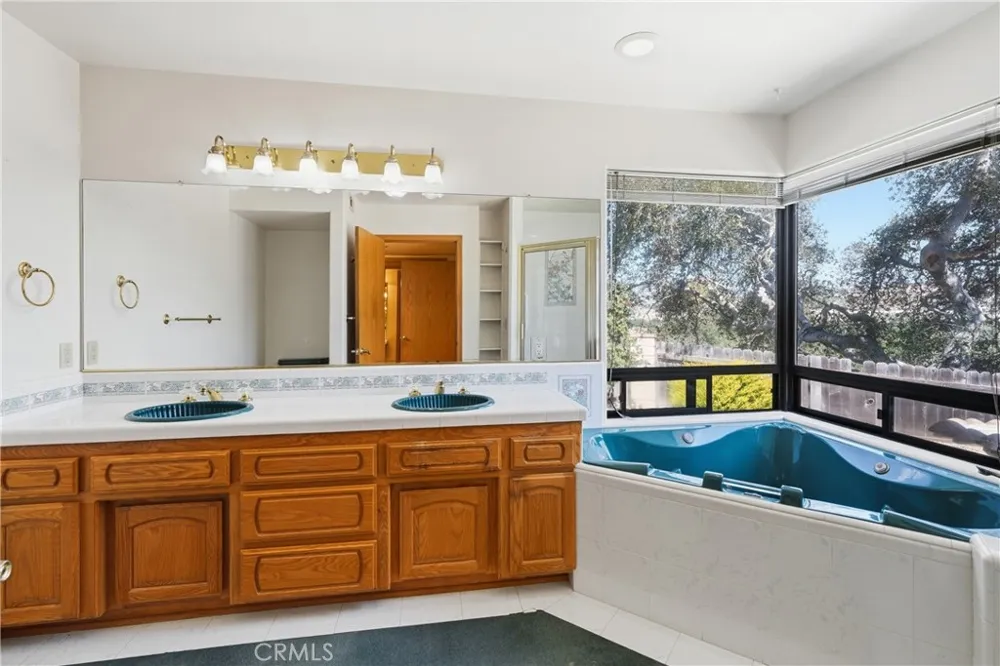 887 5th Grover Beach, CA 93433
