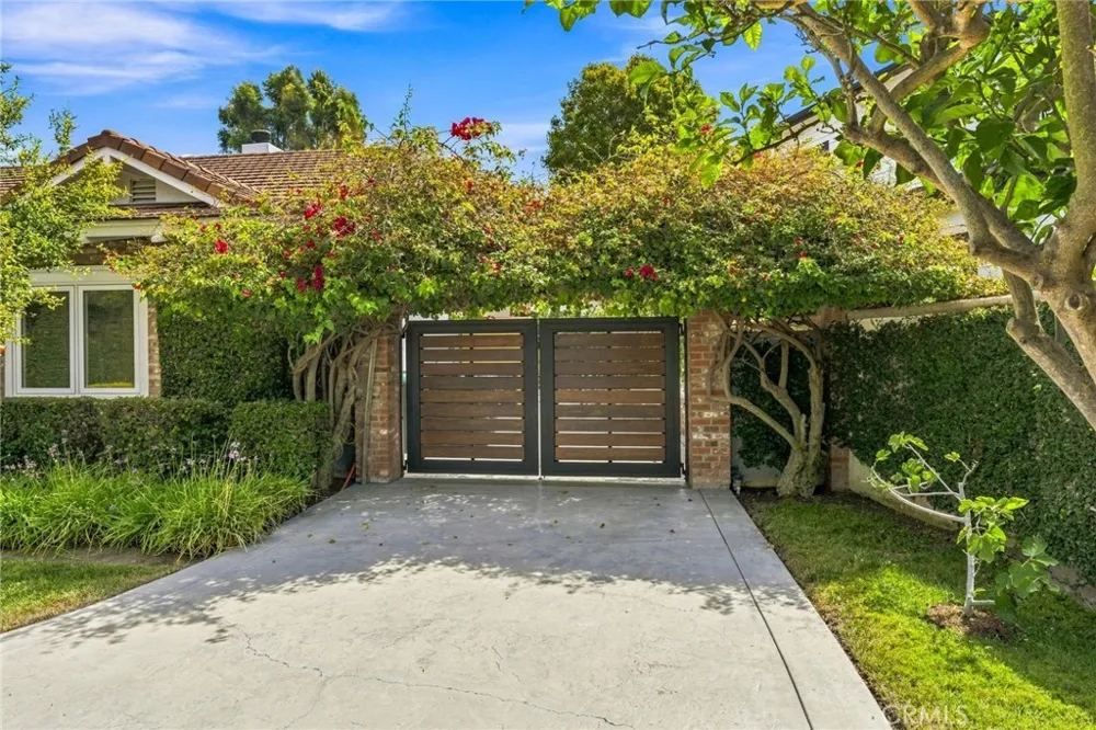 1000 Dover Drive Newport Beach, CA 92660