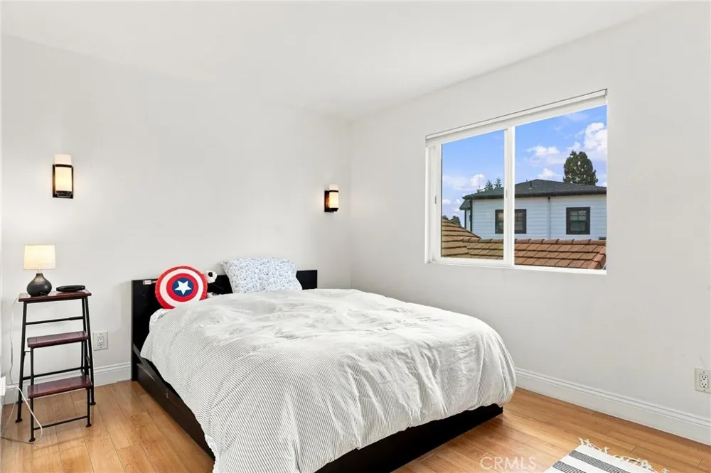 1000 Dover Drive Newport Beach, CA 92660
