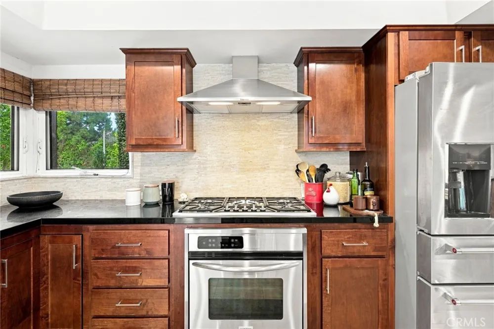 1000 Dover Drive Newport Beach, CA 92660