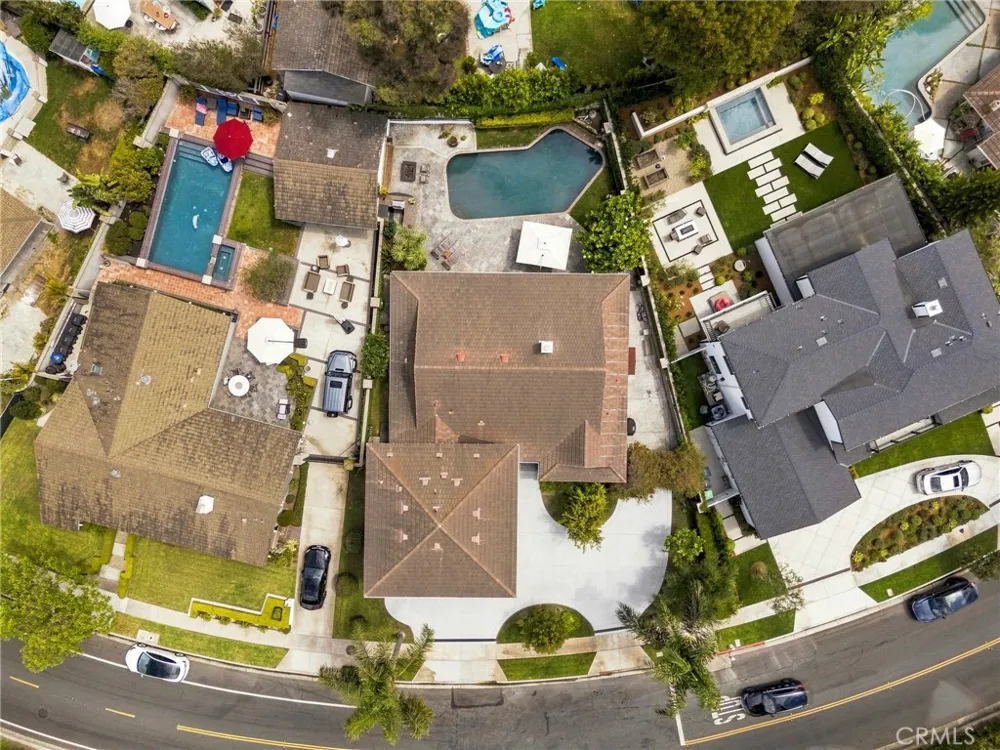 1000 Dover Drive Newport Beach, CA 92660