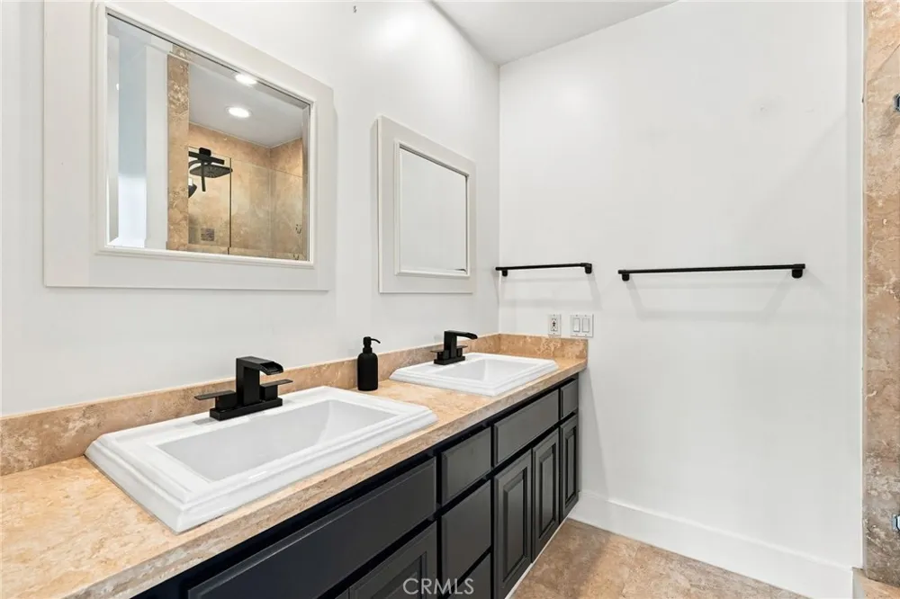 1000 Dover Drive Newport Beach, CA 92660