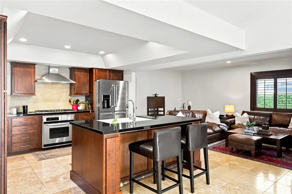 1000 Dover Drive Newport Beach, CA 92660