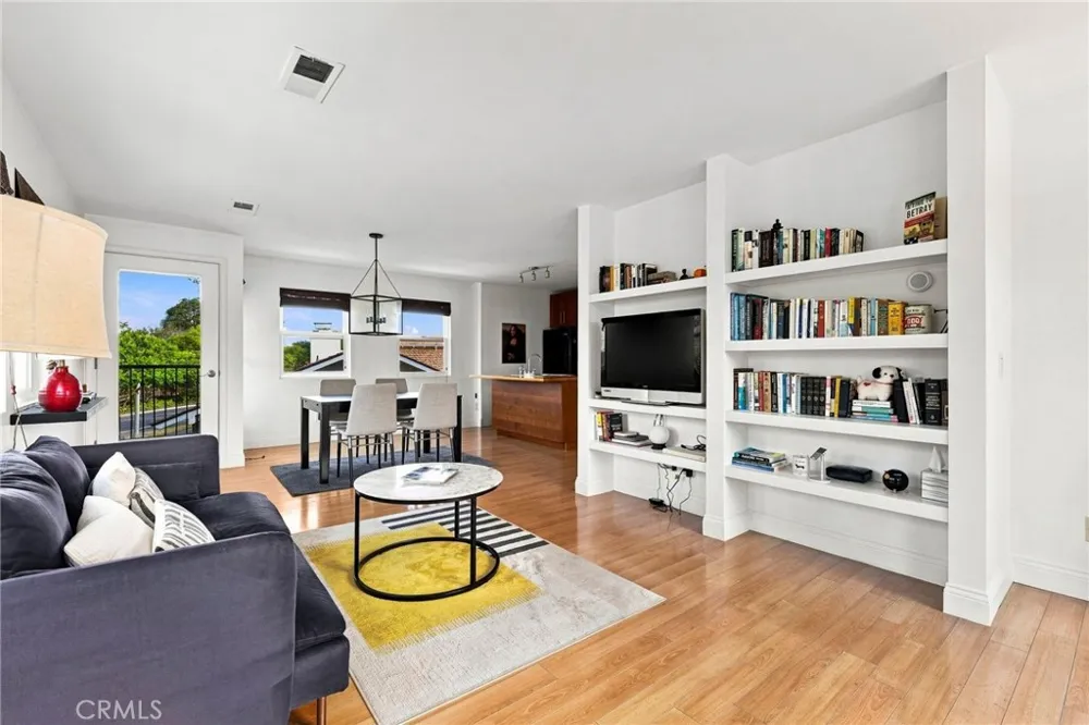 1000 Dover Drive Newport Beach, CA 92660