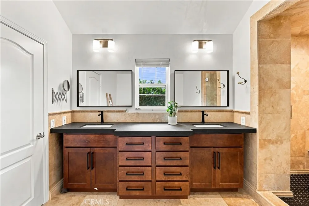 1000 Dover Drive Newport Beach, CA 92660