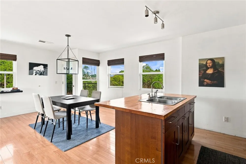1000 Dover Drive Newport Beach, CA 92660