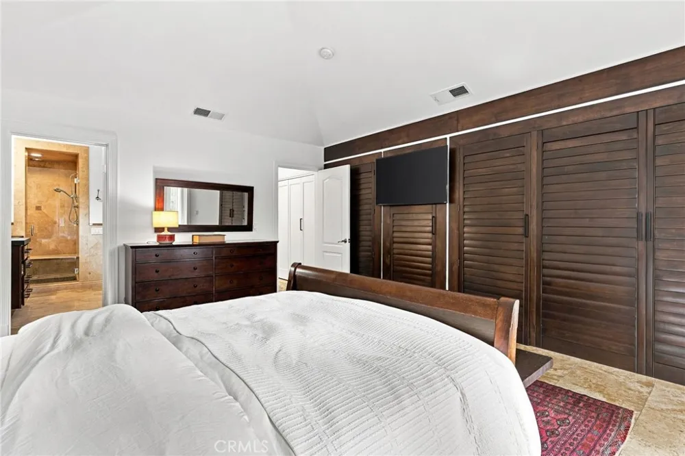 1000 Dover Drive Newport Beach, CA 92660