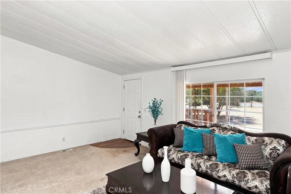11124 Medlow Hesperia, CA 92344