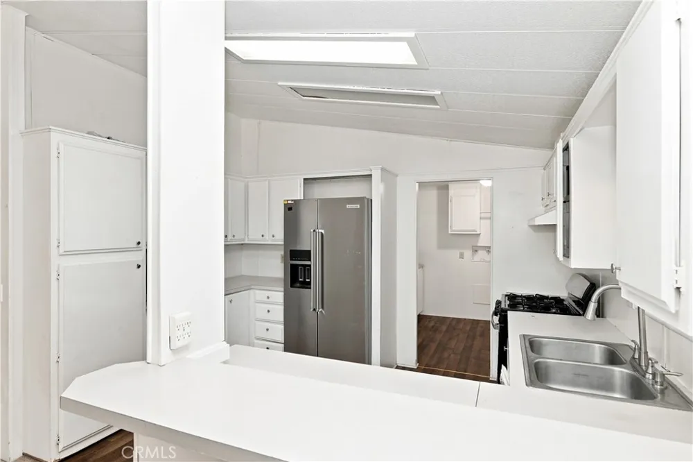 11124 Medlow Hesperia, CA 92344