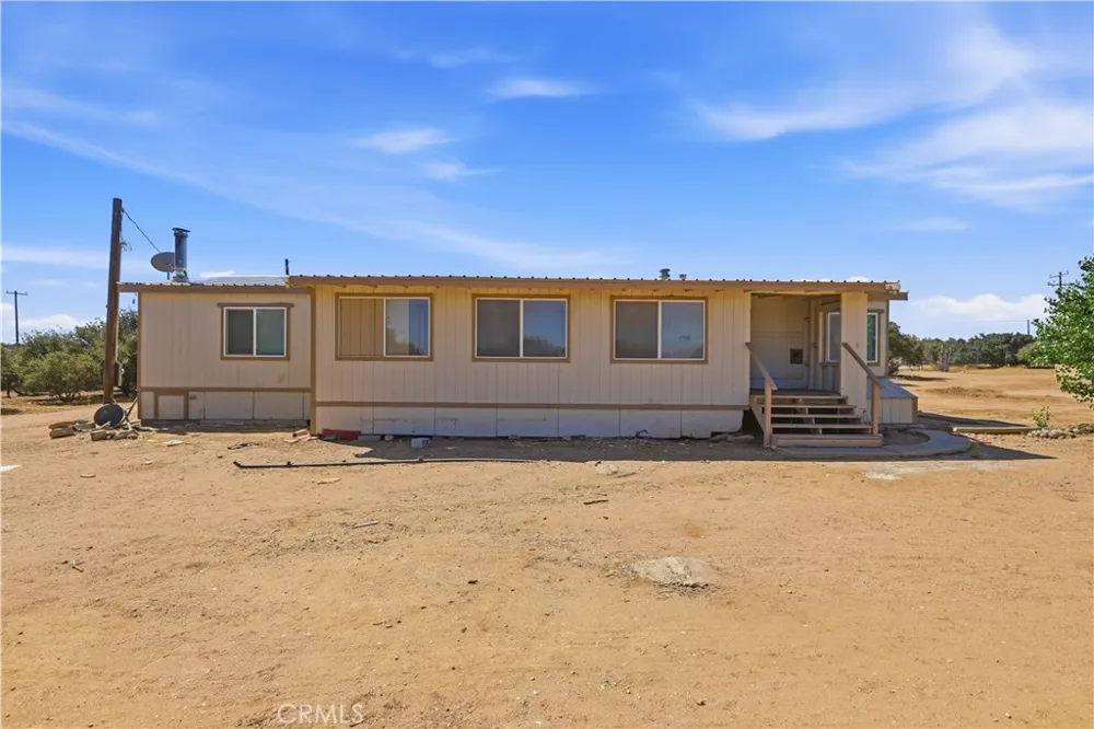 11124 Medlow Hesperia, CA 92344