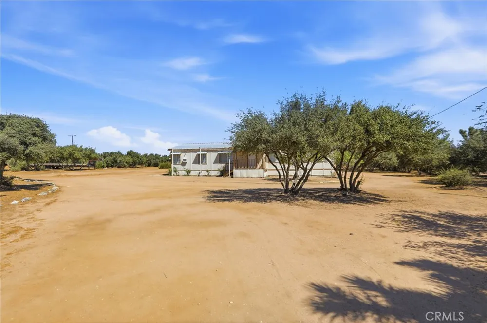 11124 Medlow Hesperia, CA 92344