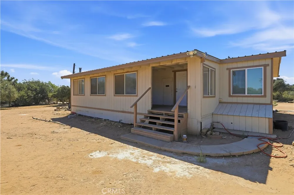11124 Medlow Hesperia, CA 92344