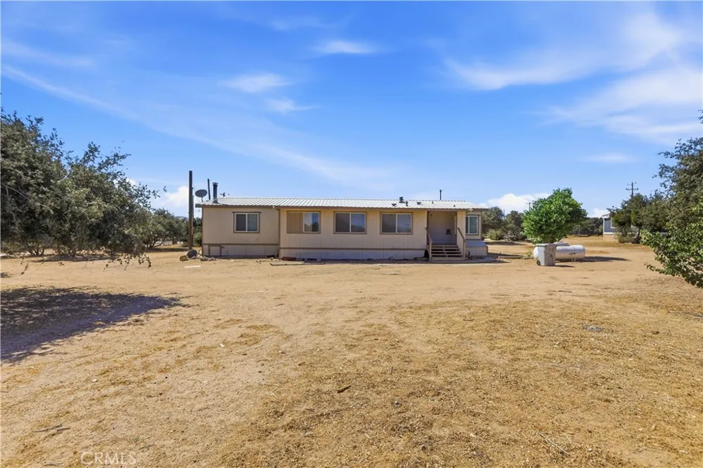 11124 Medlow Hesperia, CA 92344