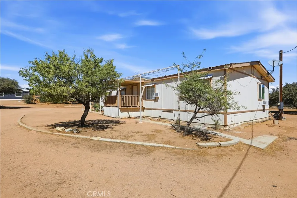 11124 Medlow Hesperia, CA 92344