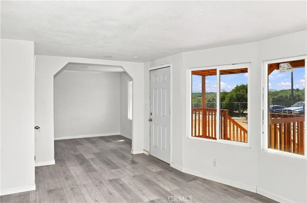 11124 Medlow Hesperia, CA 92344