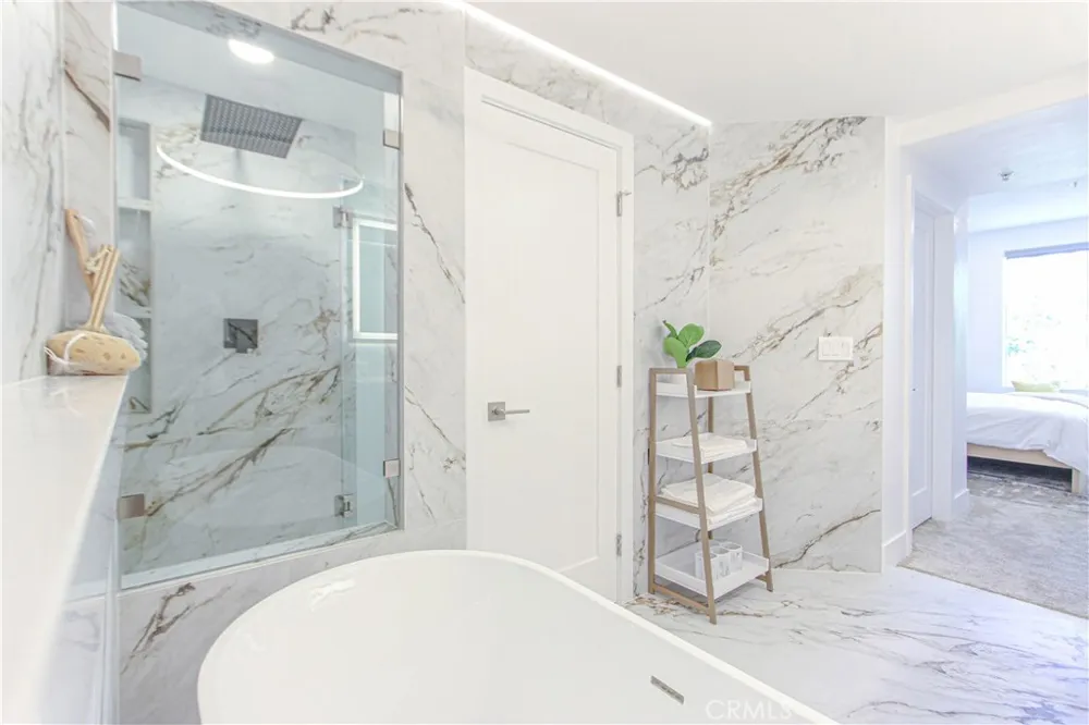 2253 Martin #302 Irvine, CA 92612