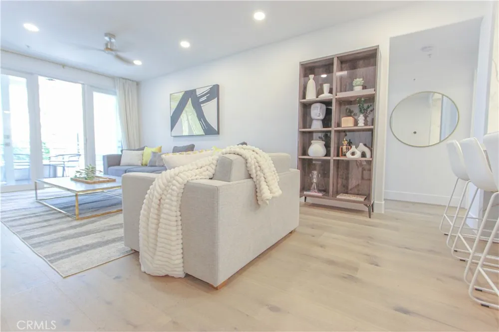2253 Martin #302 Irvine, CA 92612