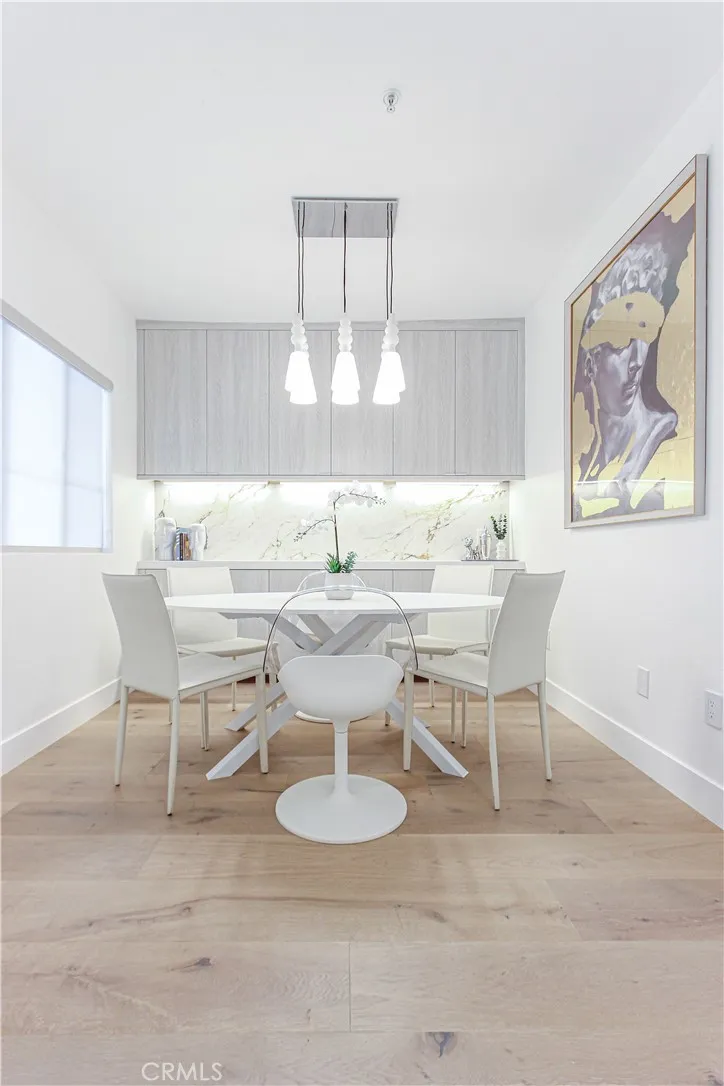 2253 Martin #302 Irvine, CA 92612
