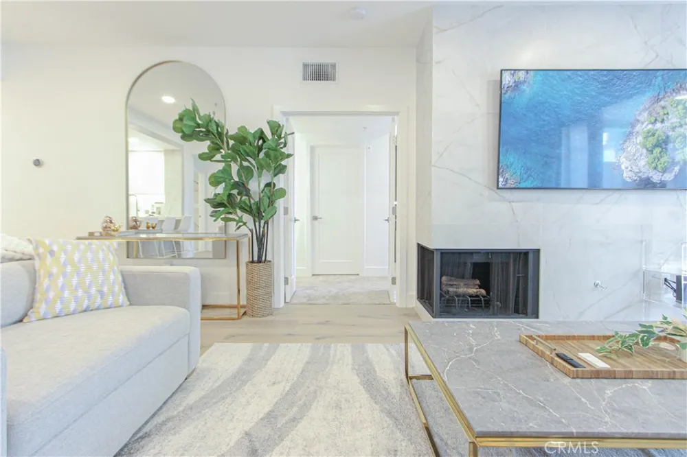 2253 Martin #302 Irvine, CA 92612