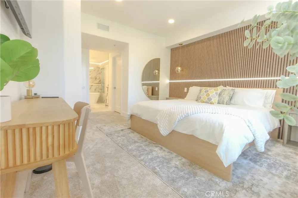 2253 Martin #302 Irvine, CA 92612