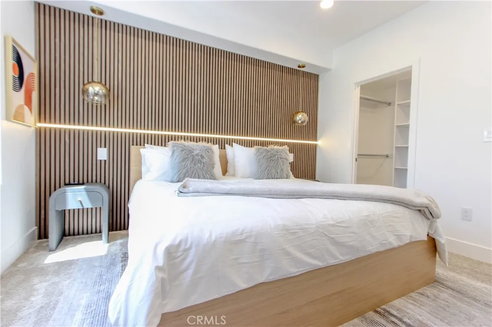 2253 Martin #302 Irvine, CA 92612