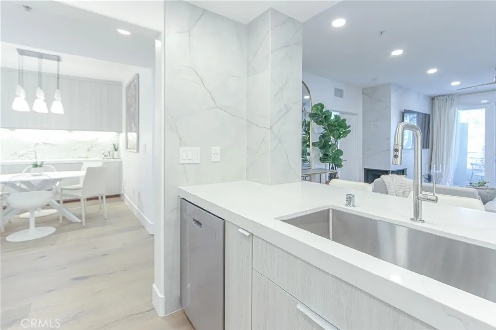 2253 Martin #302 Irvine, CA 92612