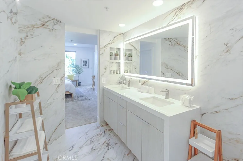 2253 Martin #302 Irvine, CA 92612