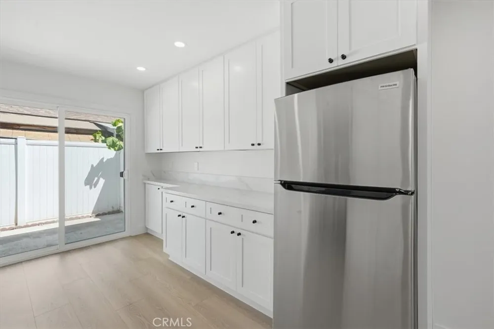 16404 San Jacinto Fountain Valley, CA 92708