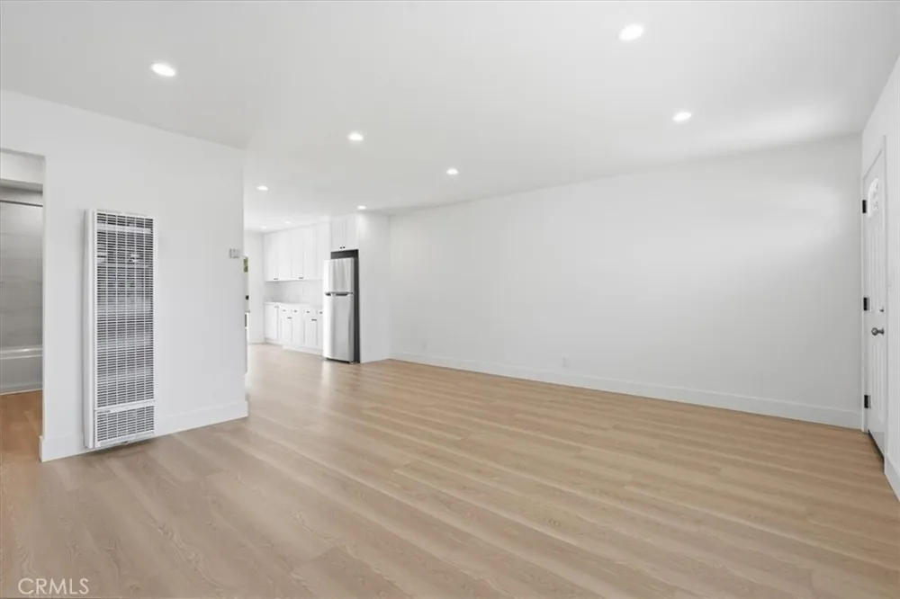 16404 San Jacinto Fountain Valley, CA 92708