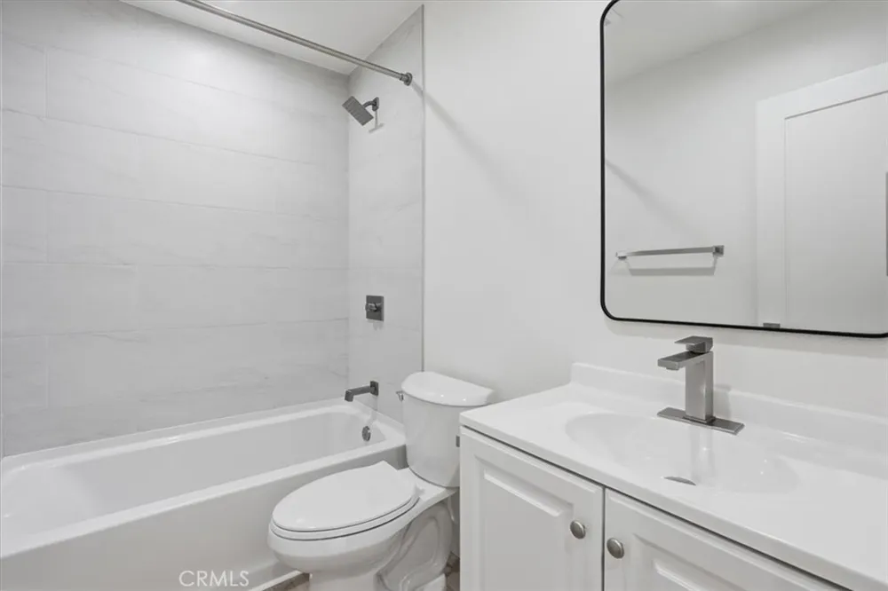 16404 San Jacinto Fountain Valley, CA 92708