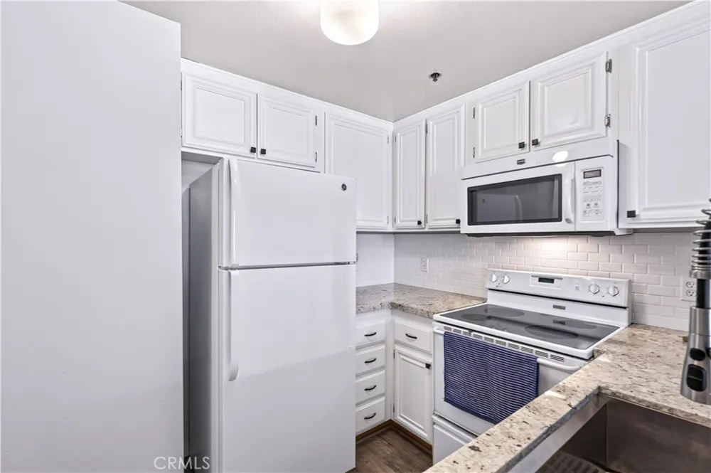 730 W 4th Street #308 Long Beach, CA 90802