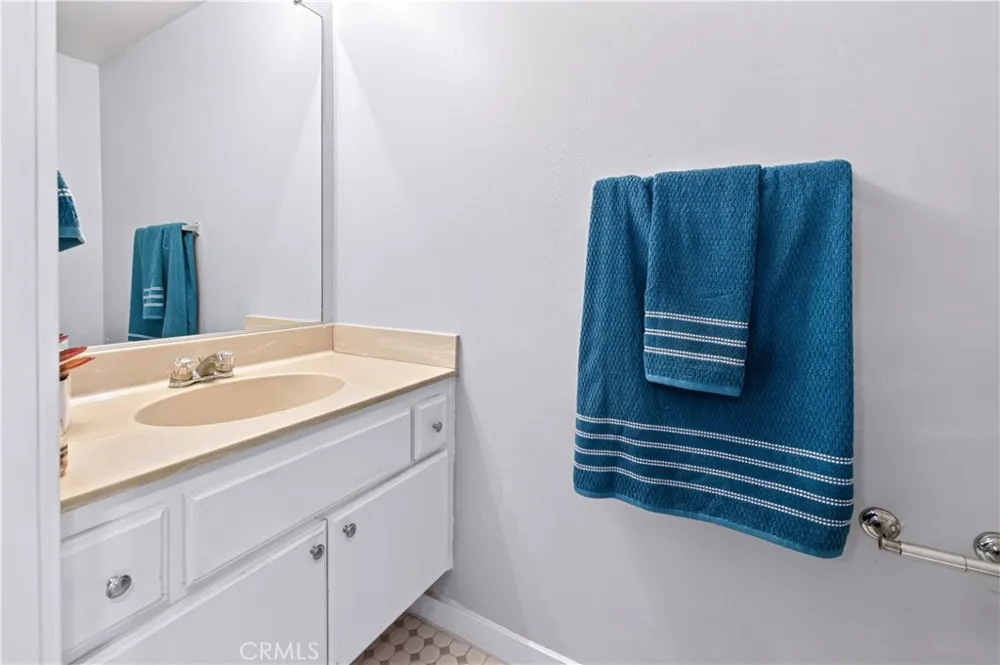 730 W 4th Street #308 Long Beach, CA 90802