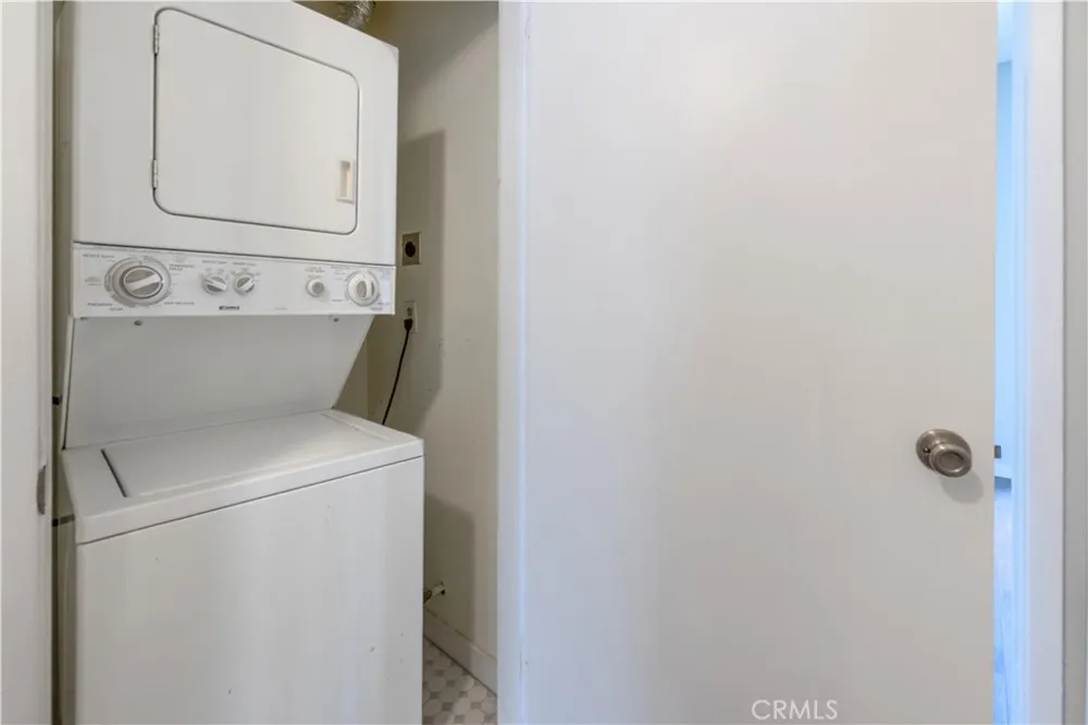 730 W 4th Street #308 Long Beach, CA 90802