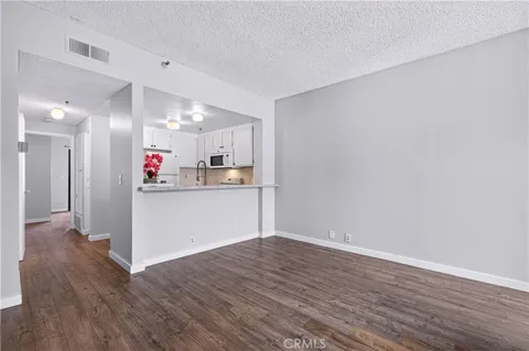 730 W 4th Street #308